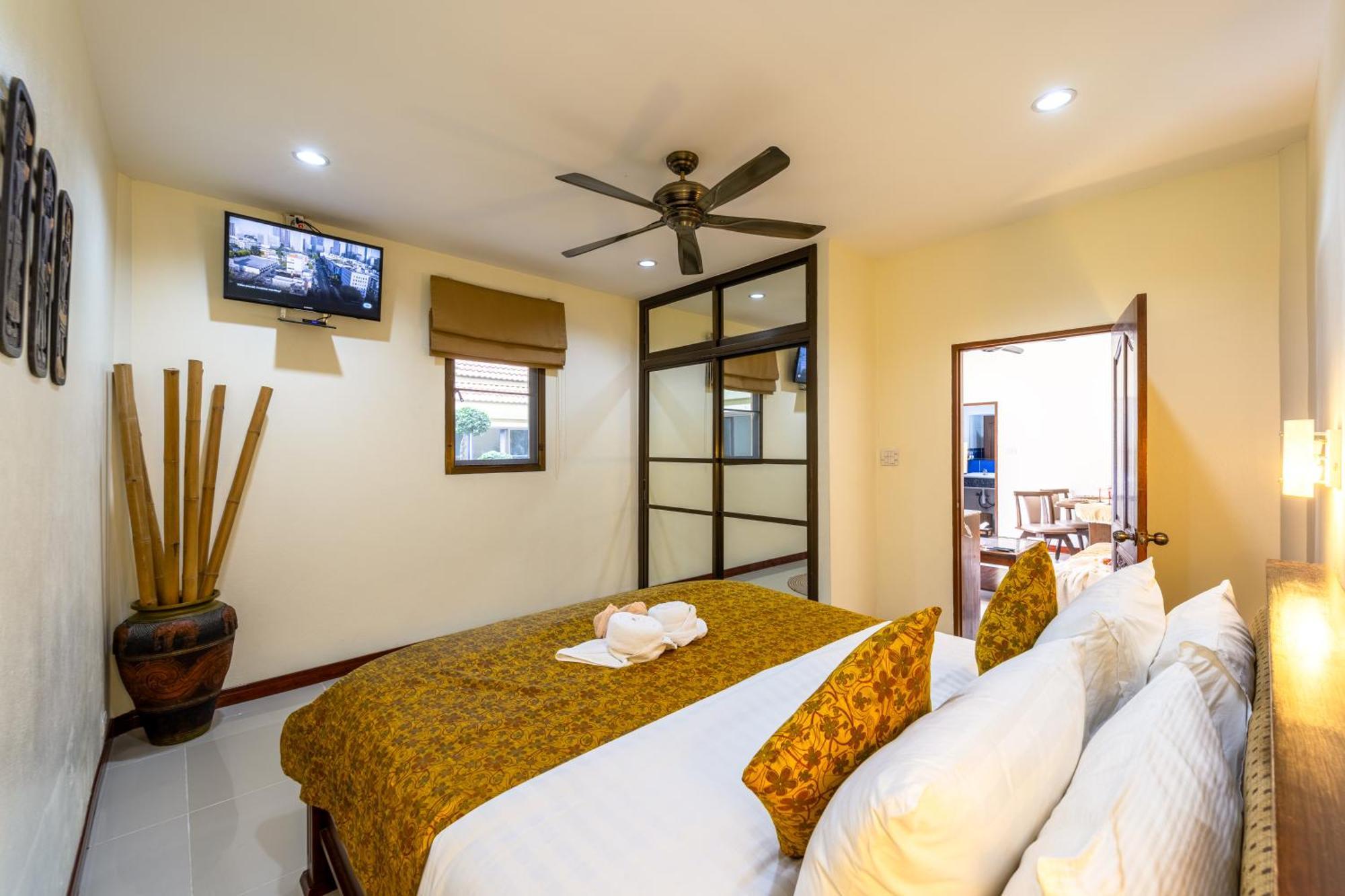 Siam Court Hotel And Resort Bang Sare Exteriör bild